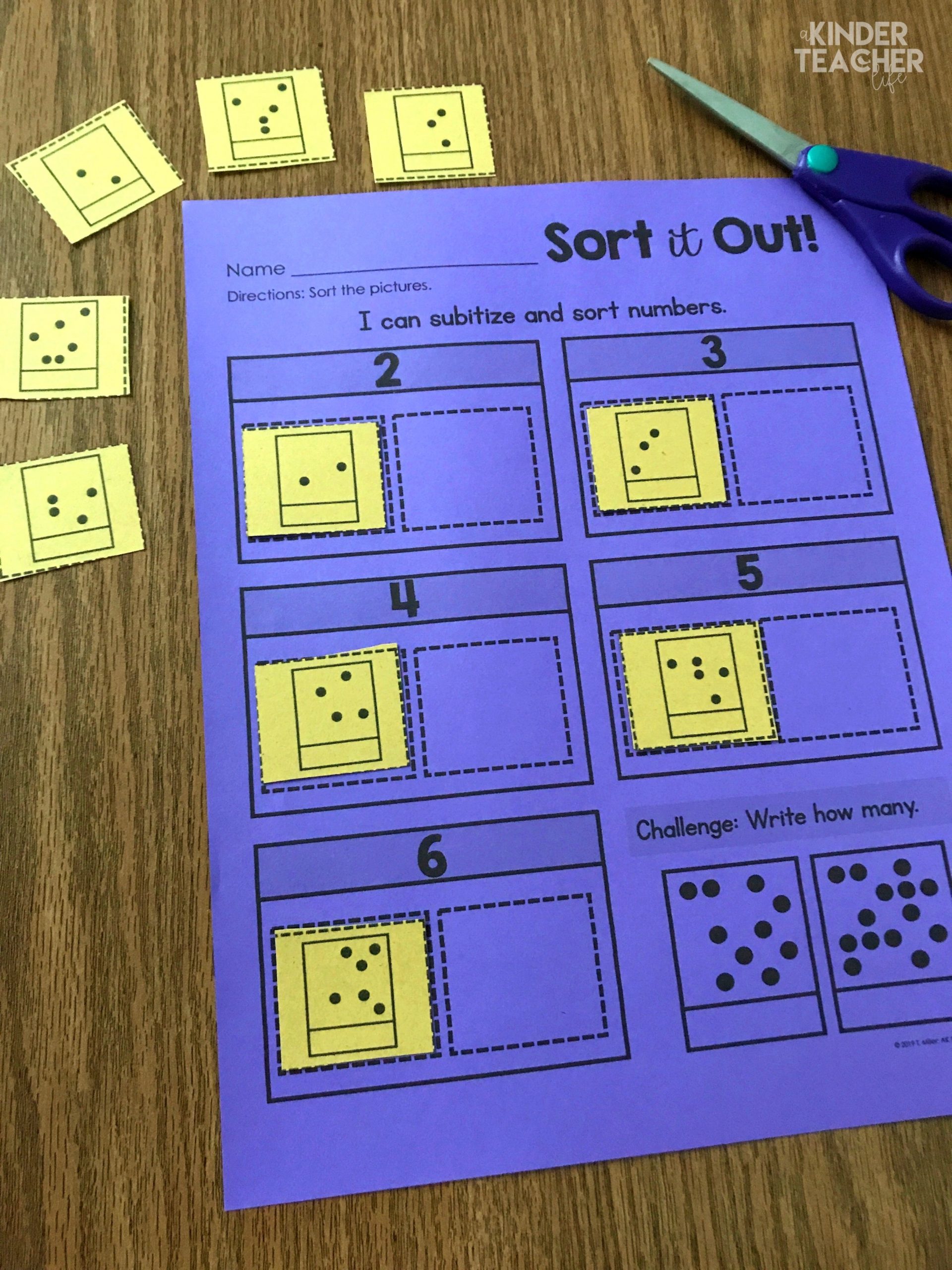 Subitizing sorting worksheet - Subitize dot patterns up to ten. This is perfect for small group or independent work. 