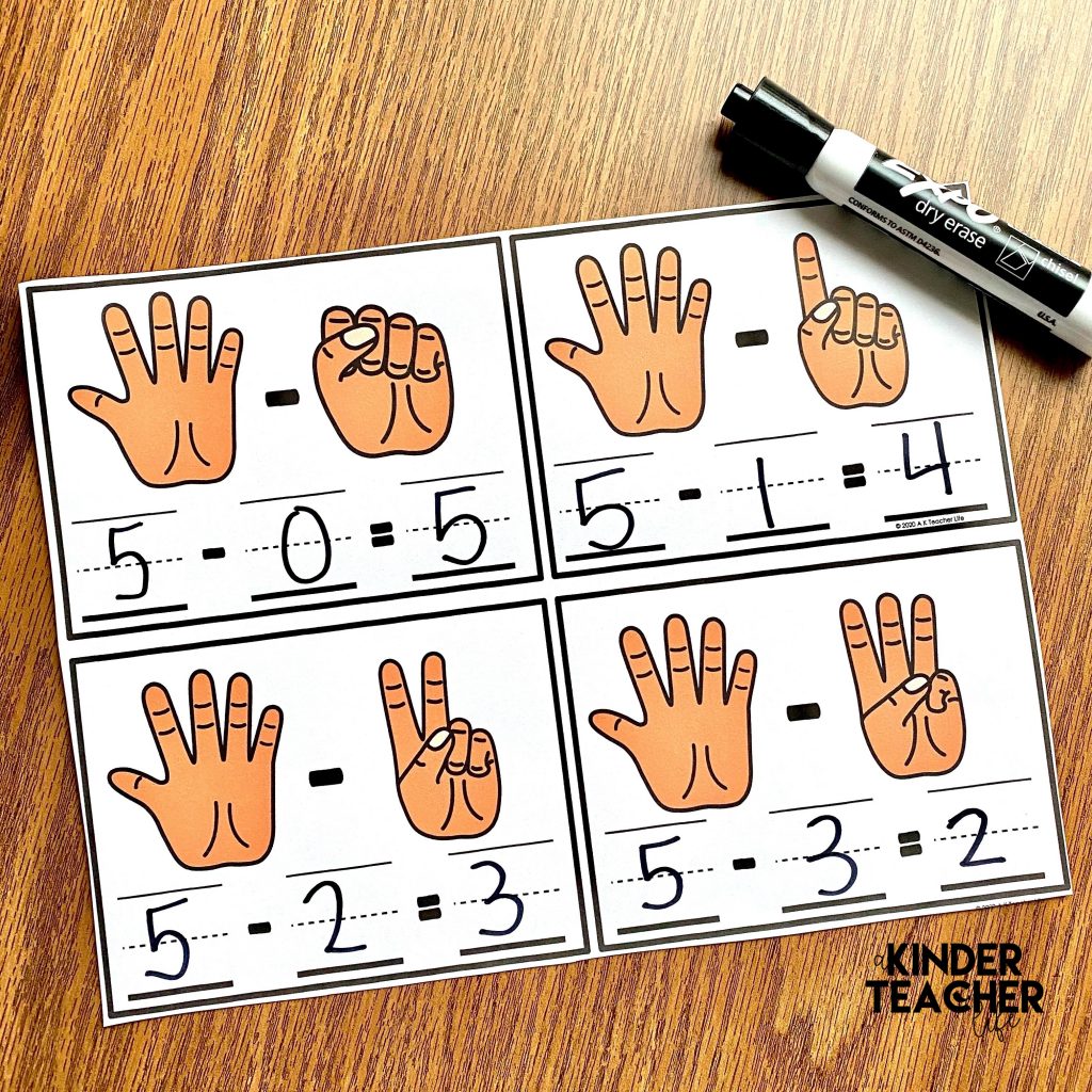 Subtraction Math Center Activity: Subtraction task cards. 