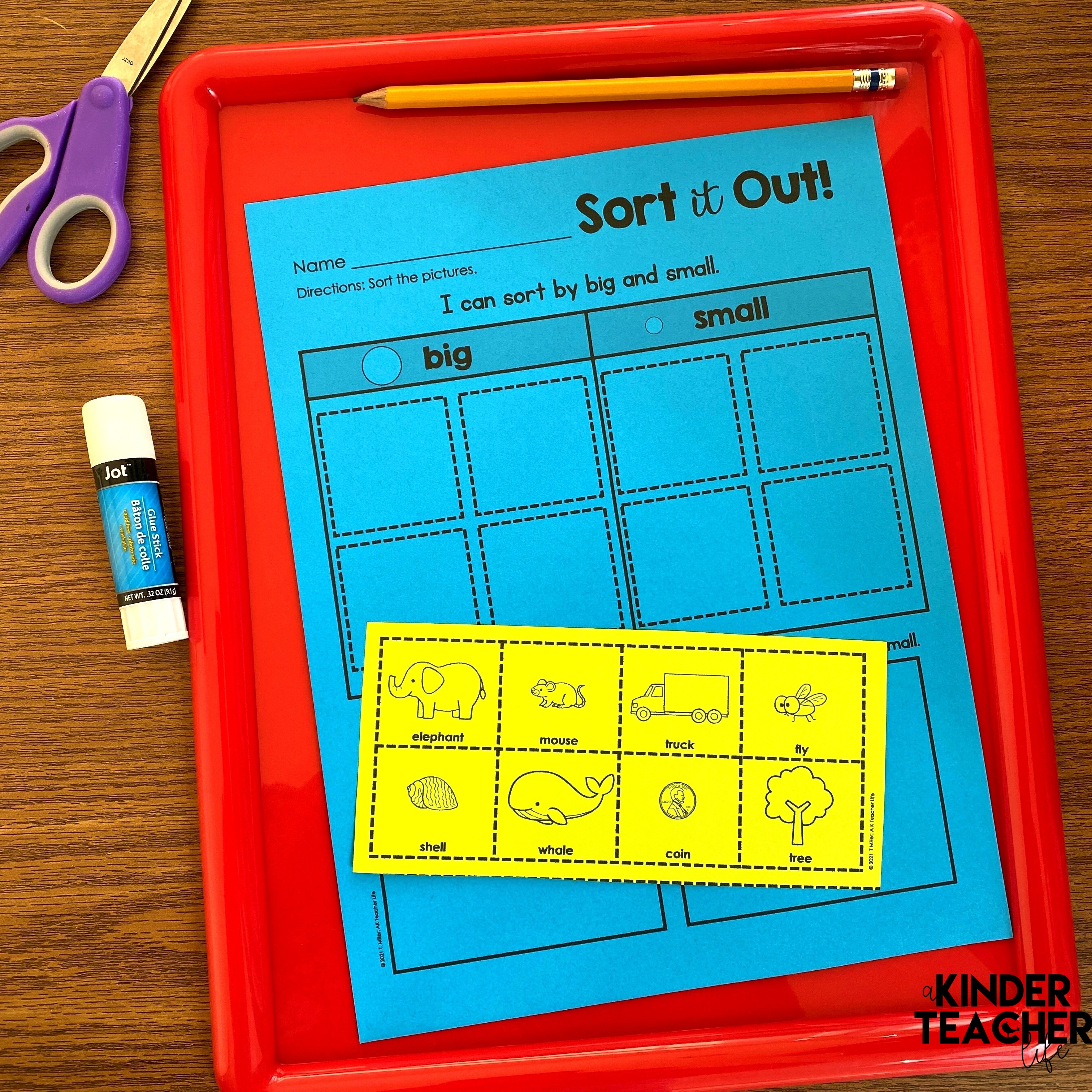 Here are some hands-on, printable, and digital ways to teach kindergartners how to sort! 